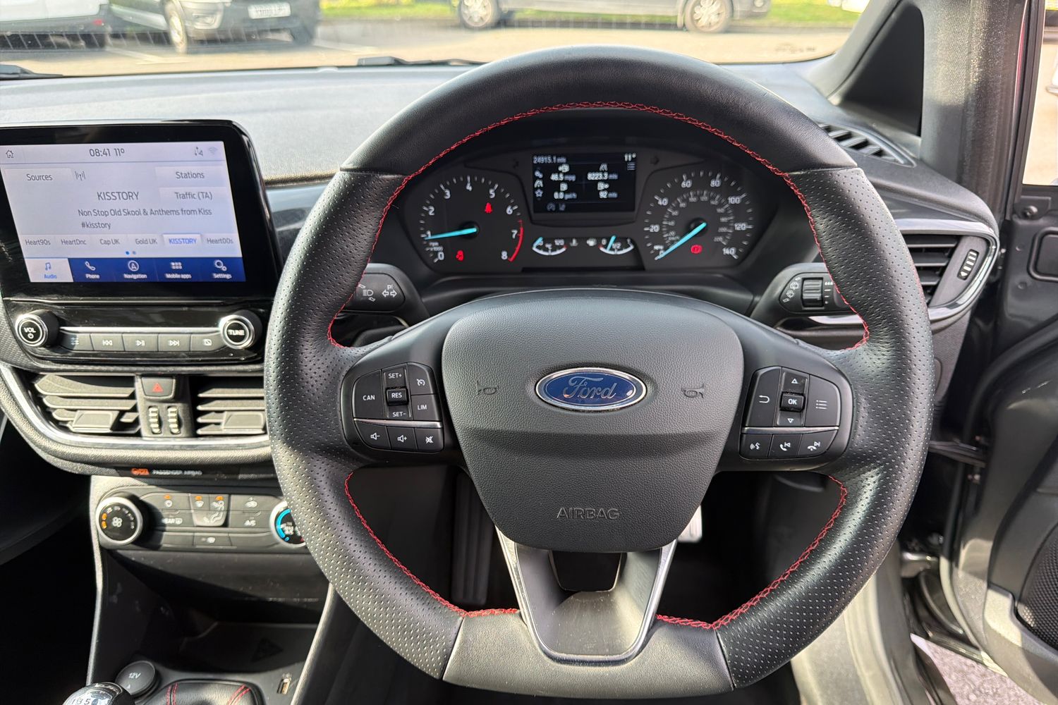 Ford FIESTA Photo 11
