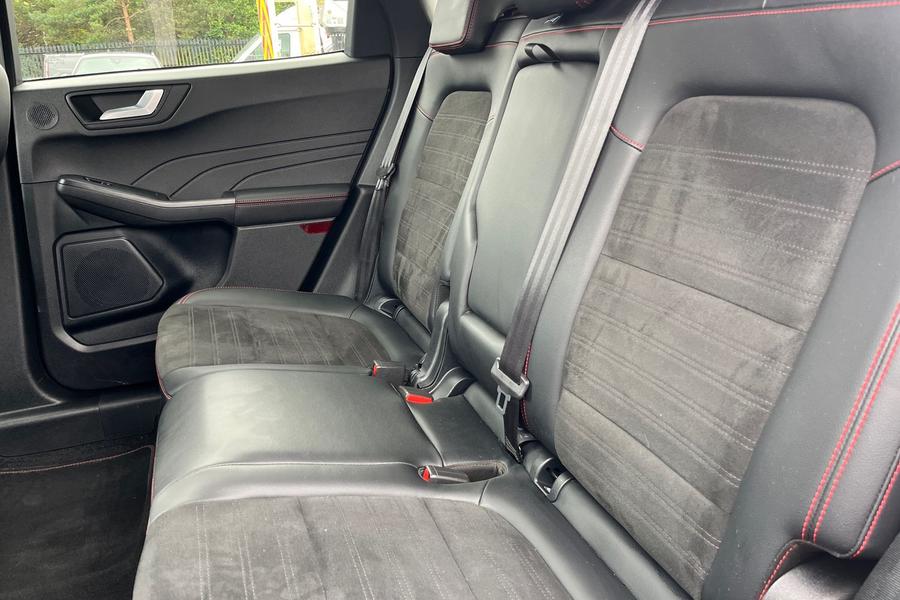 Ford KUGA Photo autoimg-ae76cc5443f32393c091e3a8683eb07e6a82b904.jpg