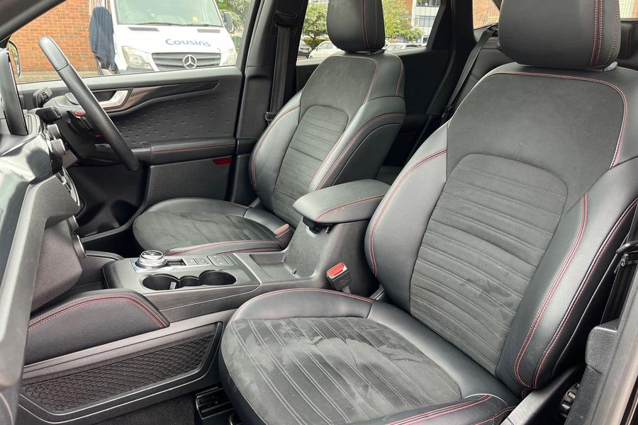 Ford Kuga Photo autoimg-ae78f704c8f8e8c997dcedcc3d6c6662cb117c31.jpg