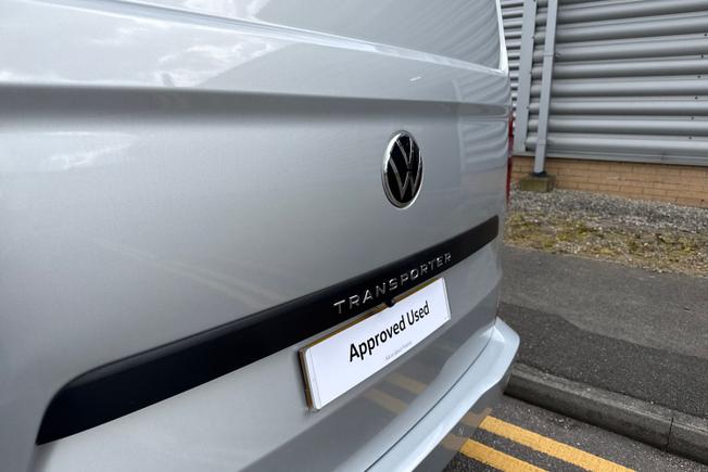 VOLKSWAGEN Transporter Photo 29