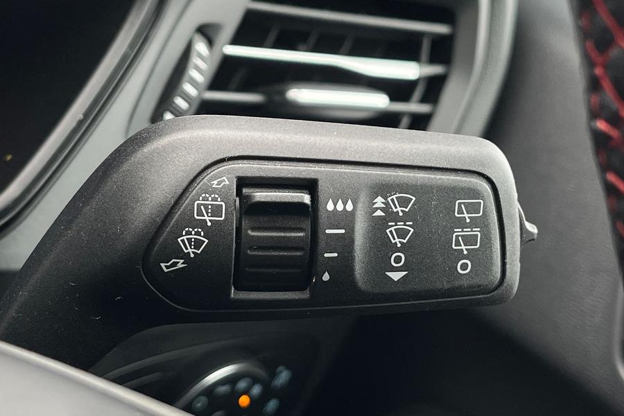 Ford Focus Photo autoimg-ae805405d55e666516f2fa99c72f658bdc01620a.jpg