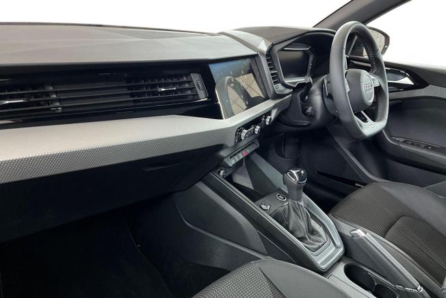 AUDI A1 Photo 2