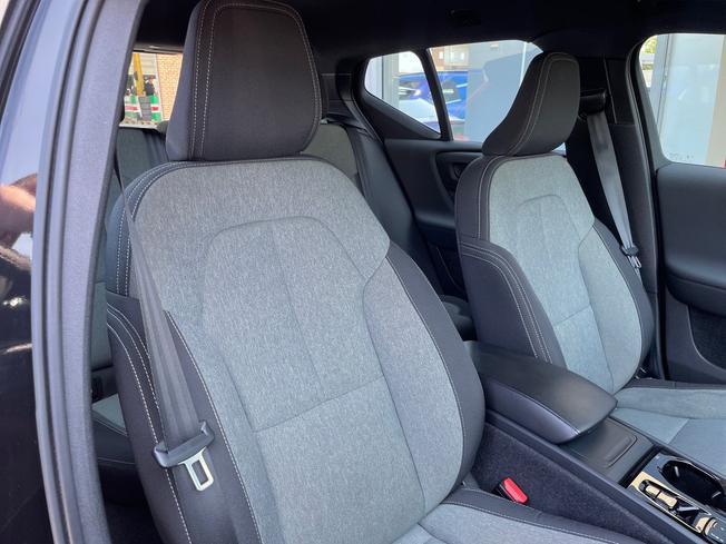 VOLVO Xc40 Photo 28