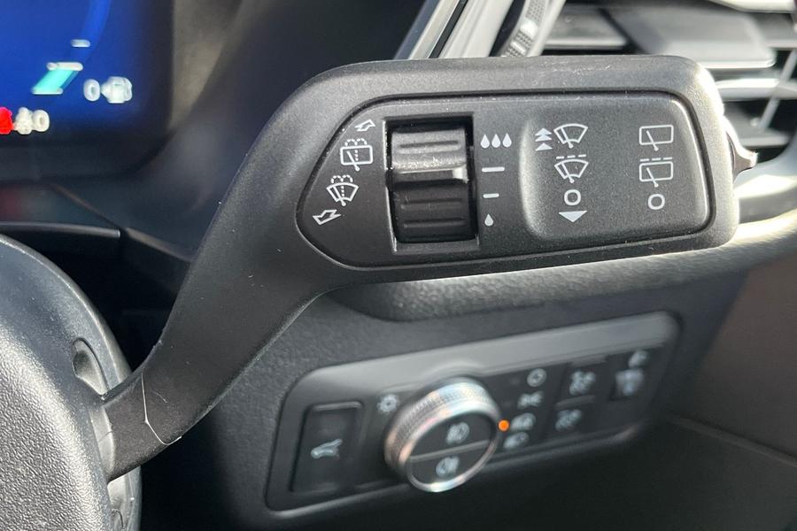 Ford Kuga Photo autoimg-ae97f787ddf37cbcb552ed6644d76c75f97fdc27.jpg