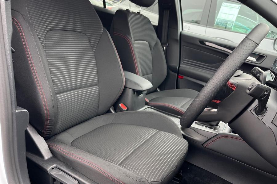 Ford Focus Photo autoimg-ae9de4469a2bb8c1569c911d41042d40f13f2c3e.jpg