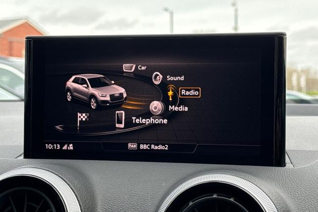 AUDI Q2 Photo 13