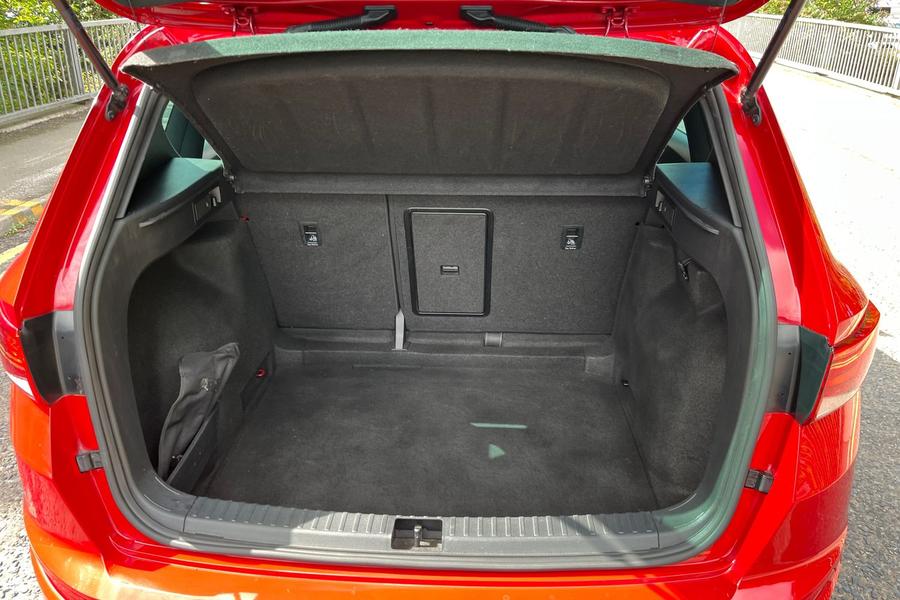 SEAT Ateca Photo autoimg-aea2b6386f74646405d0a06c38833de0d11d1ff6.jpg