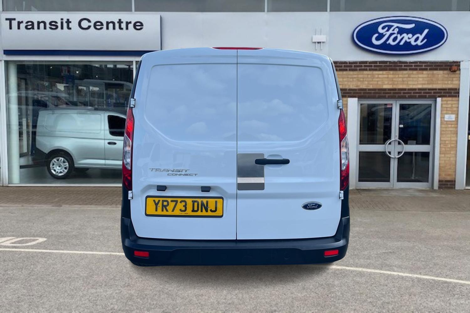 Ford TRANSIT CONNECT Photo 12