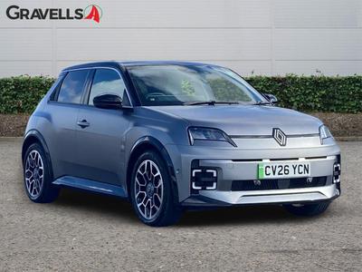 Used 2026 Renault 5 comfort range 52kWh roland garros+ Hatchback 5dr Electric Auto (150 ps) Mt Shd Gr+Bk Rf at Gravells