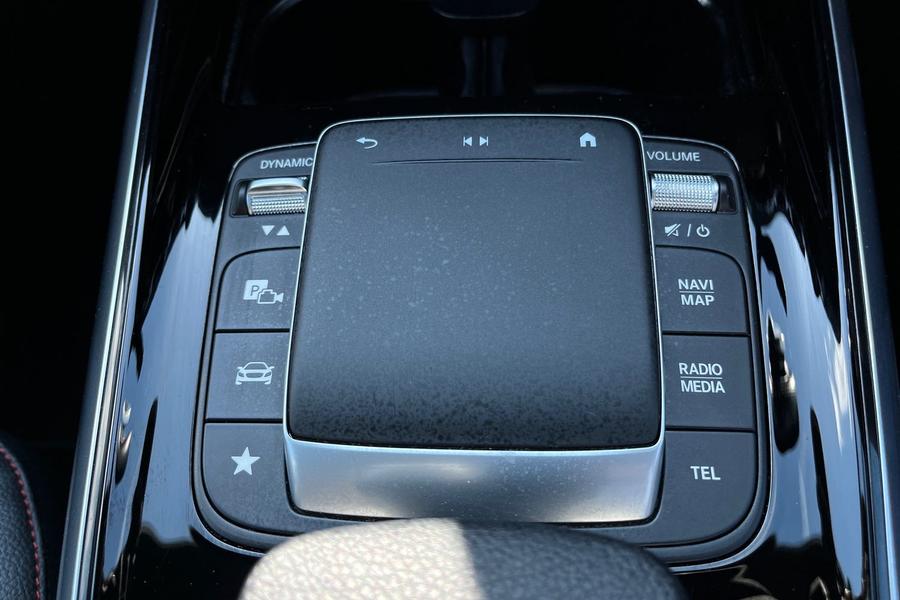 Mercedes-Benz GLA Photo autoimg-aeab02954c07f1b67097fe7d4217309d8e3c18f0.jpg