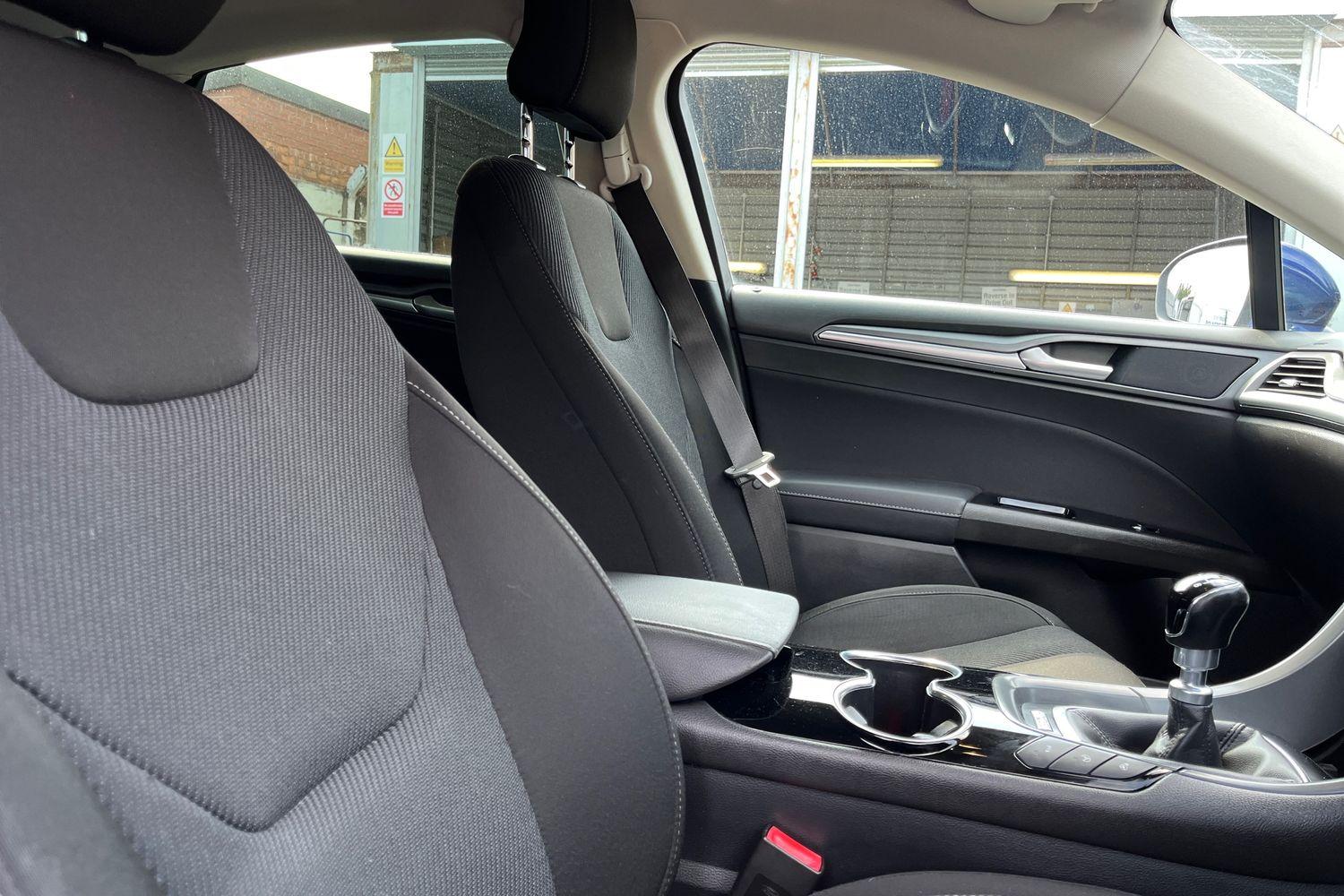 Ford MONDEO Photo 16