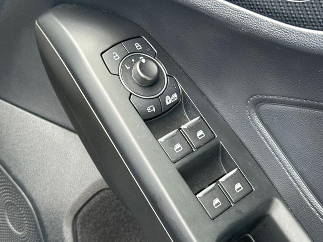 FORD Focus Photo 44