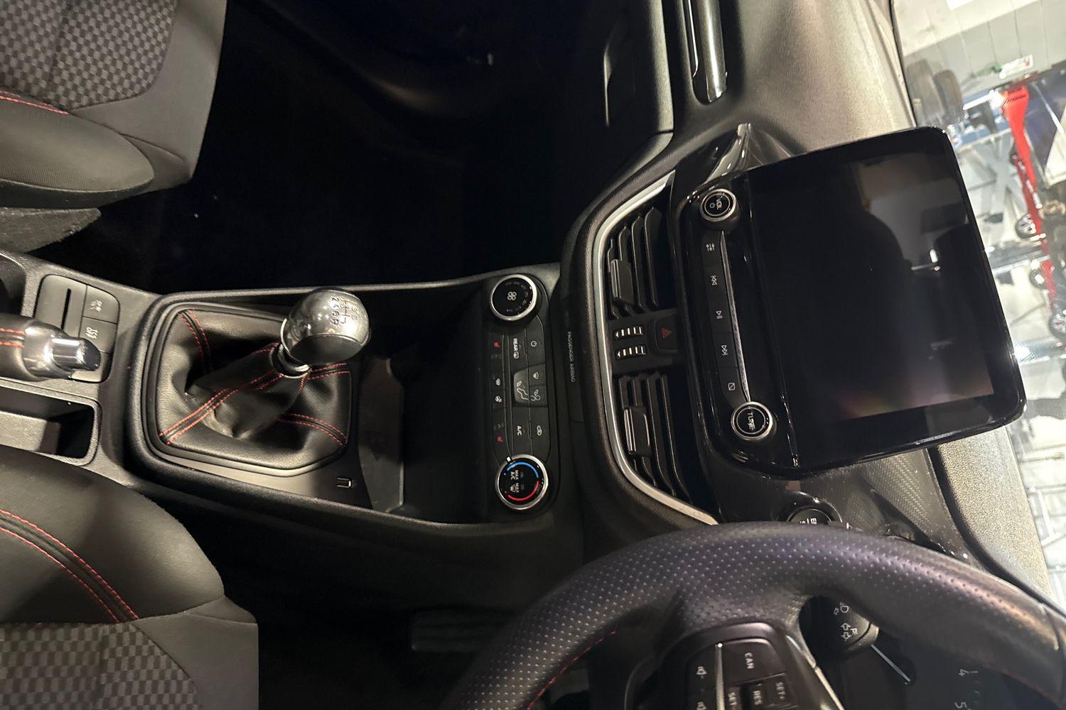 Ford FIESTA Photo 29