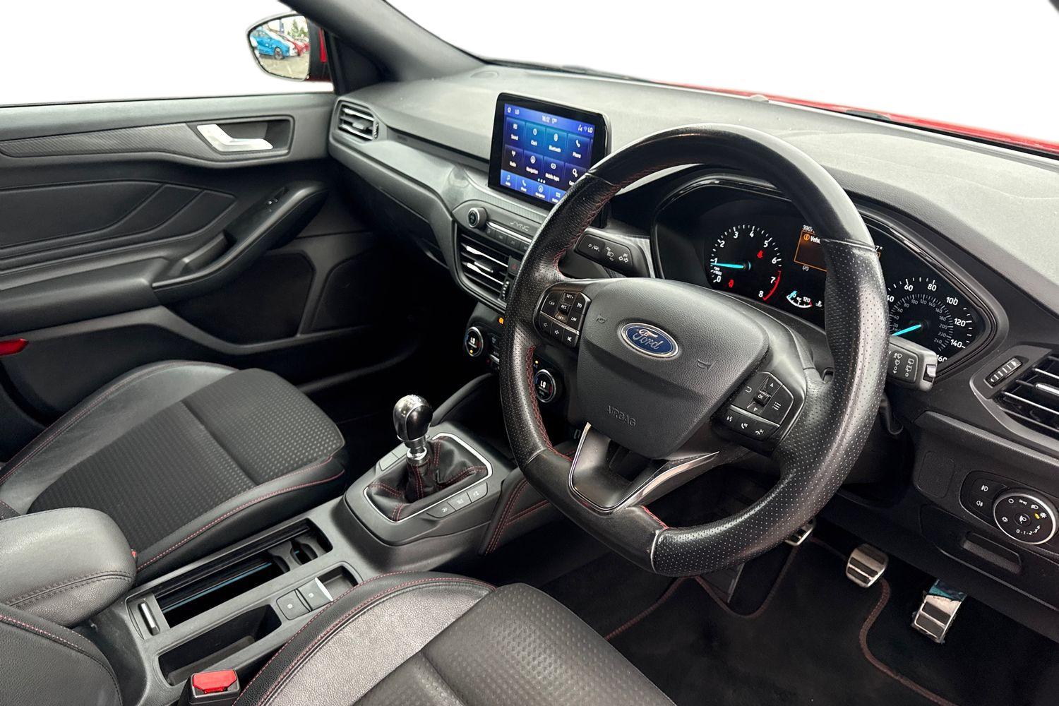 Ford Focus Photo 8