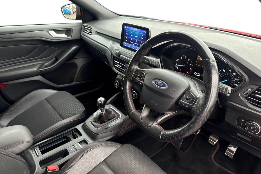 Ford Focus Photo autoimg-aeb9ad8e85c90228c2421882f9414c7999eaeeb8.jpg