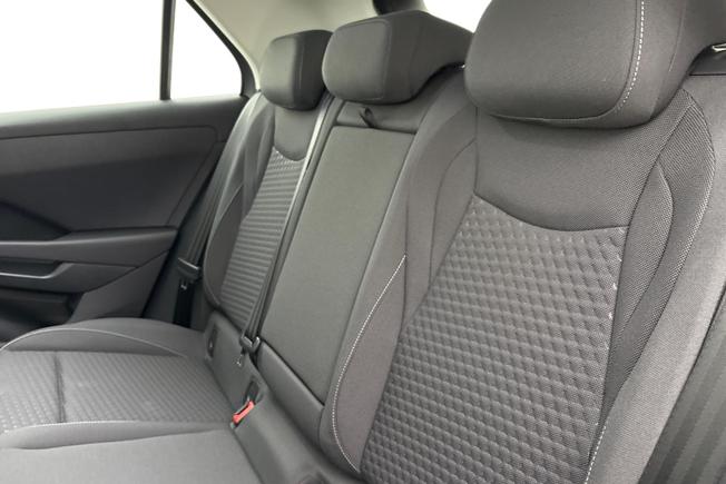 VOLKSWAGEN T-Roc Photo 9
