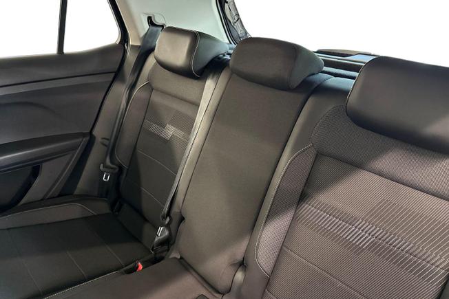 VOLKSWAGEN T-Cross Photo 9