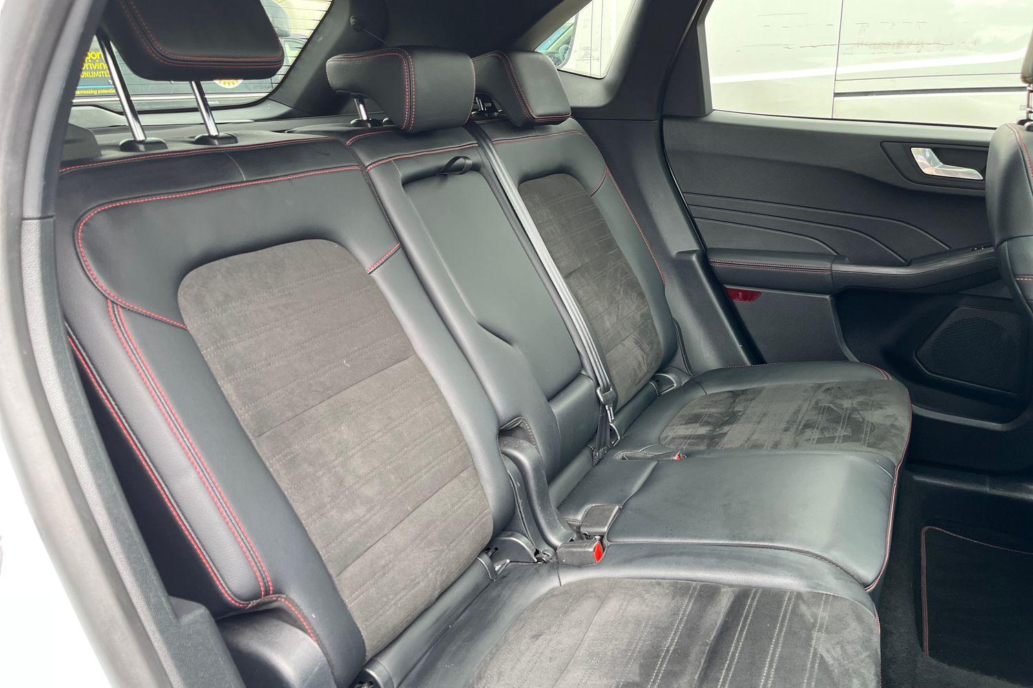 Ford KUGA Photo 19