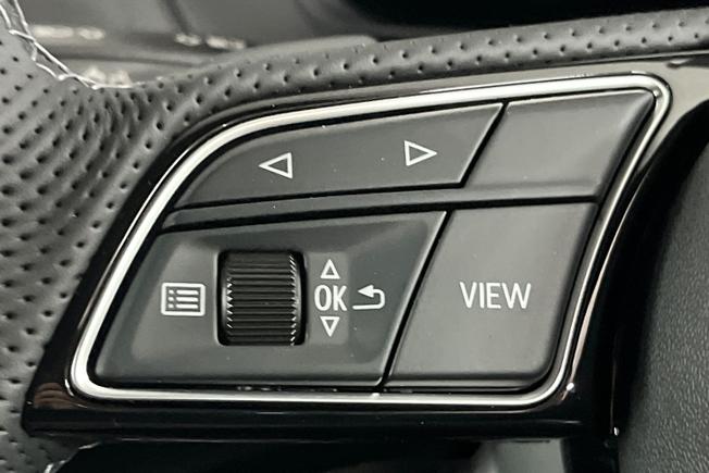 AUDI Q2 Photo 16