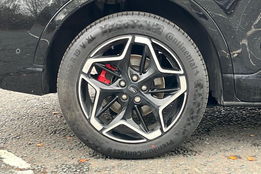 Ford KUGA Photo autoimg-aecfc75a463e3f7252380989819013f939f76eb5.jpg