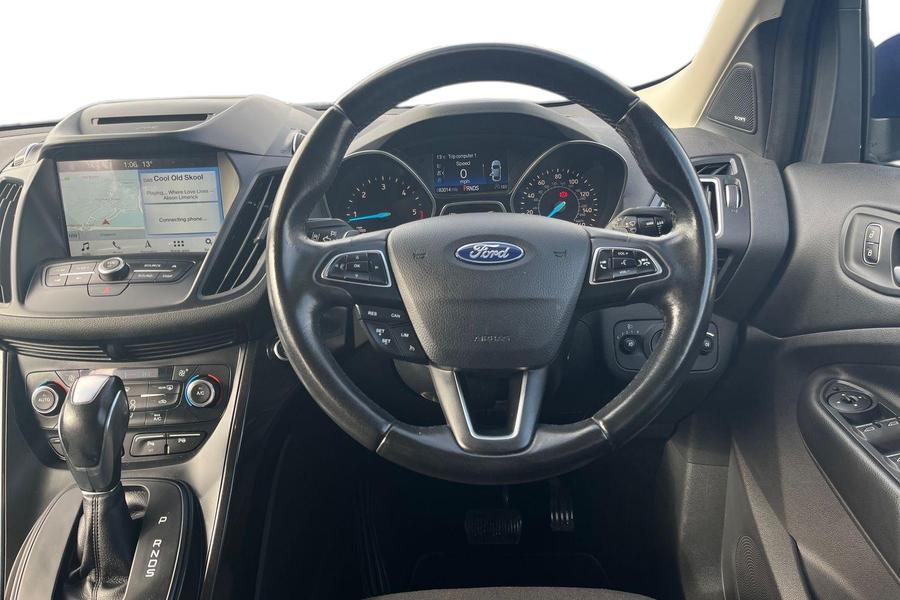Ford KUGA Photo autoimg-aed105e2ee1b435ccde5e43478d0e8eccbf40ff0.jpg