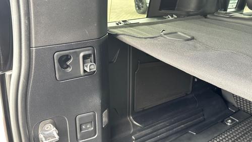 Land Rover Defender Photo autoimg-aed49284512b156f315d26ac80a264ac8a4b6163.jpg