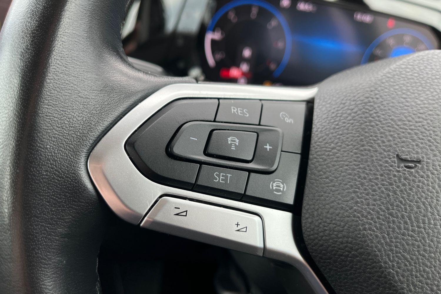 Volkswagen Golf Photo 34