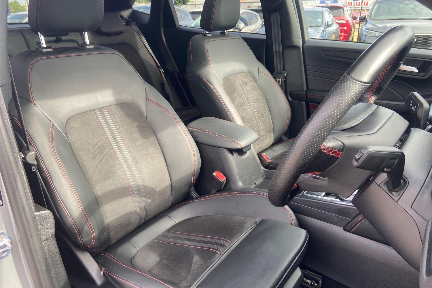 Ford Kuga Photo 16