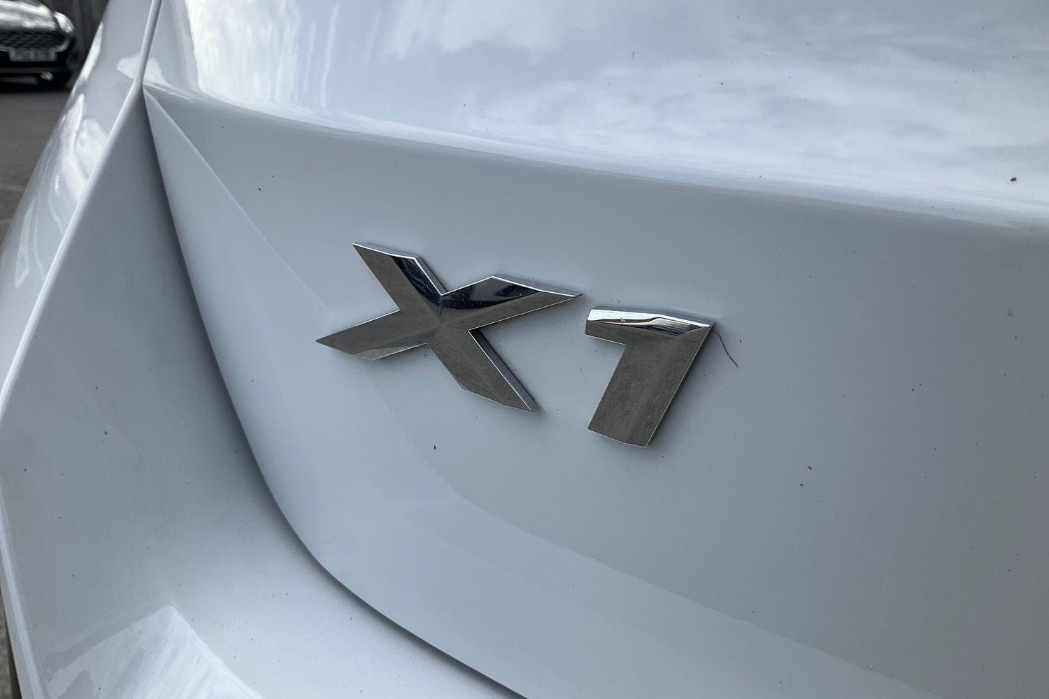BMW X1 Photo 38