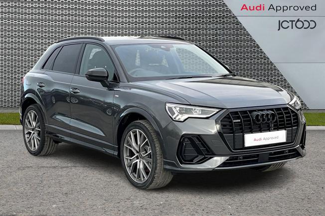 AUDI Q3 Photo 1