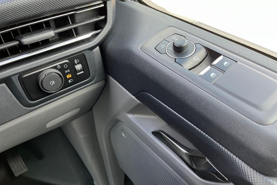 Used Ford E-TRANSIT CUSTOM RX26BFM 22