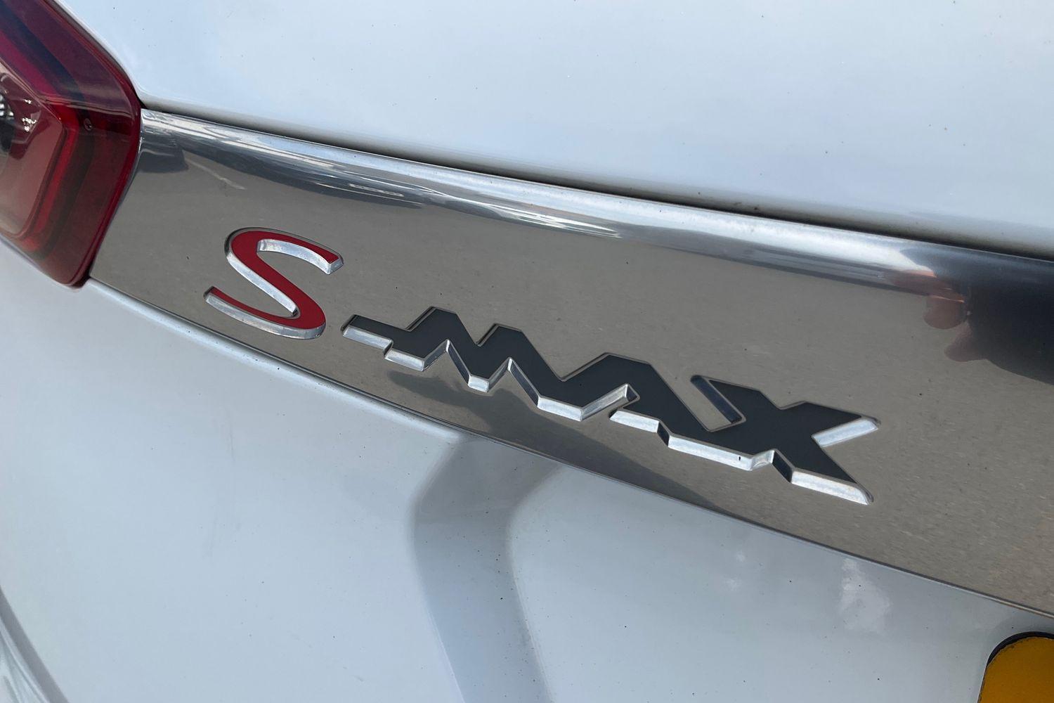 Ford S-MAX Photo 38