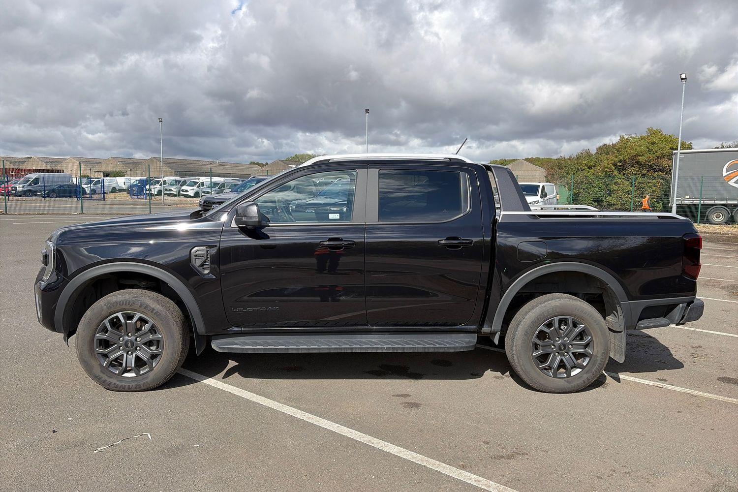 Ford RANGER Photo 23