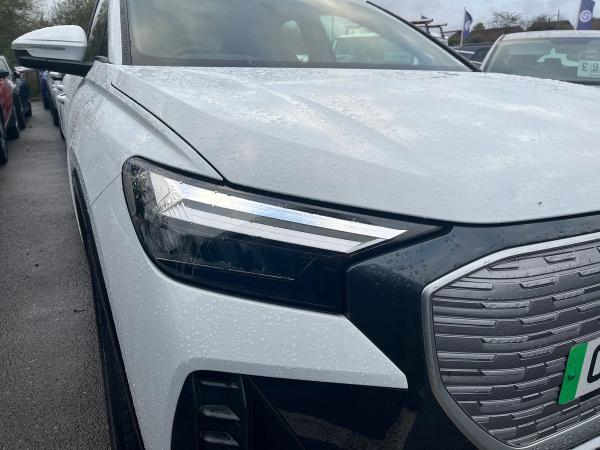 Audi Q4 e-tron Photo autoimg-aee8df2d08a6f739a627811970f4d4c3c8228c83.jpg