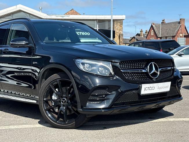 Mercedes-Benz GLC Photo 24