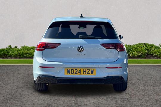 Volkswagen Golf Photo autoimg-aef0c6caba3fd4e3e15b89ddea5ec7de606944f3.jpg