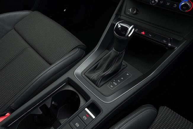 AUDI Q3 Photo 24