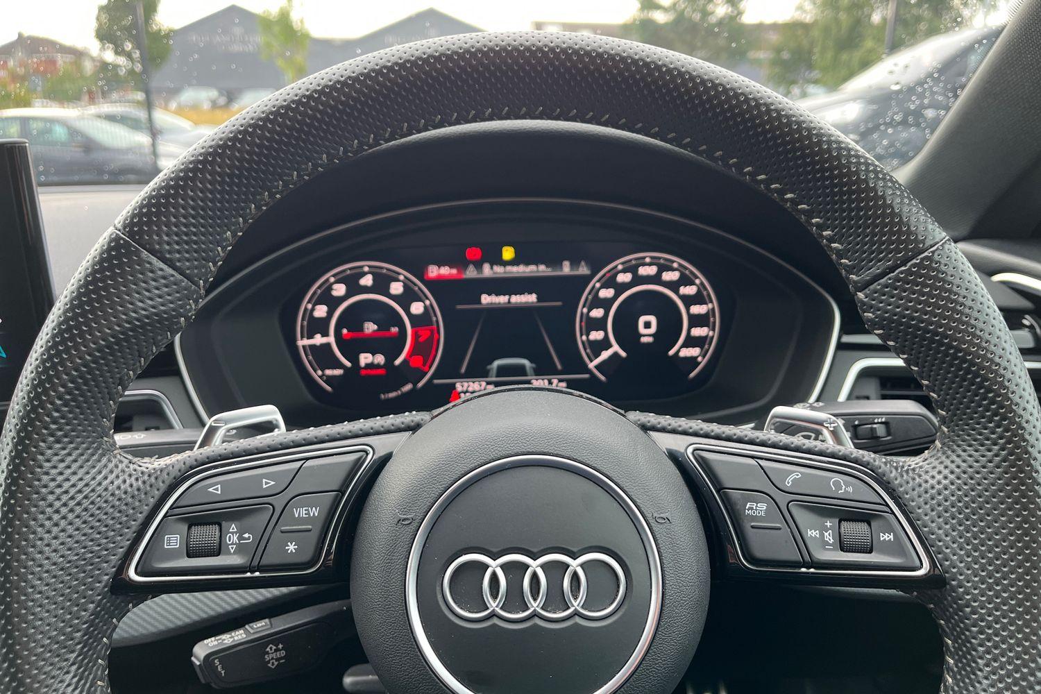 Audi RS5 Photo 11