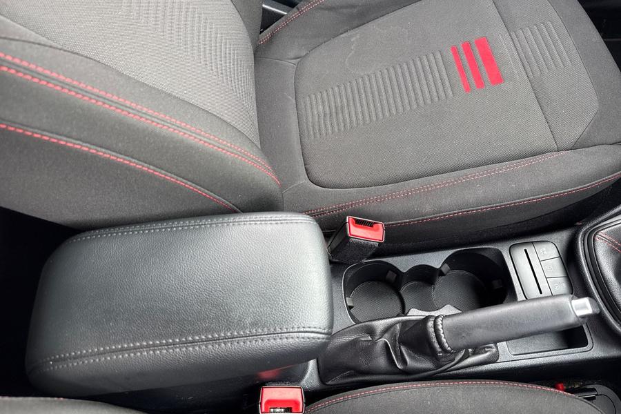 Ford Fiesta Photo autoimg-aef5c499a60b416547e91eaf4cfb747b085bfe3a.jpg