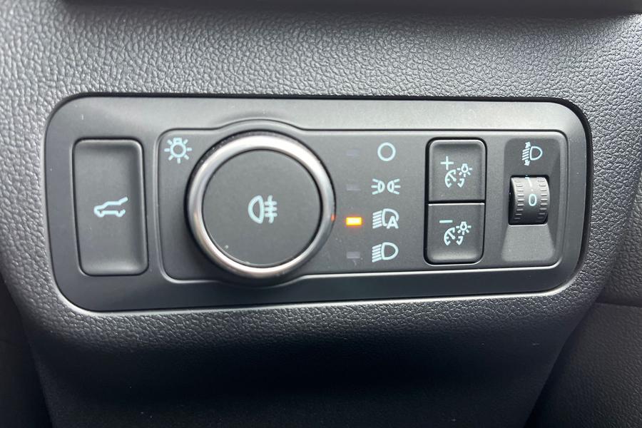 Ford Kuga Photo autoimg-aef64ebfabcafb26fd9760a0b0ecb4c5d3399077.jpg