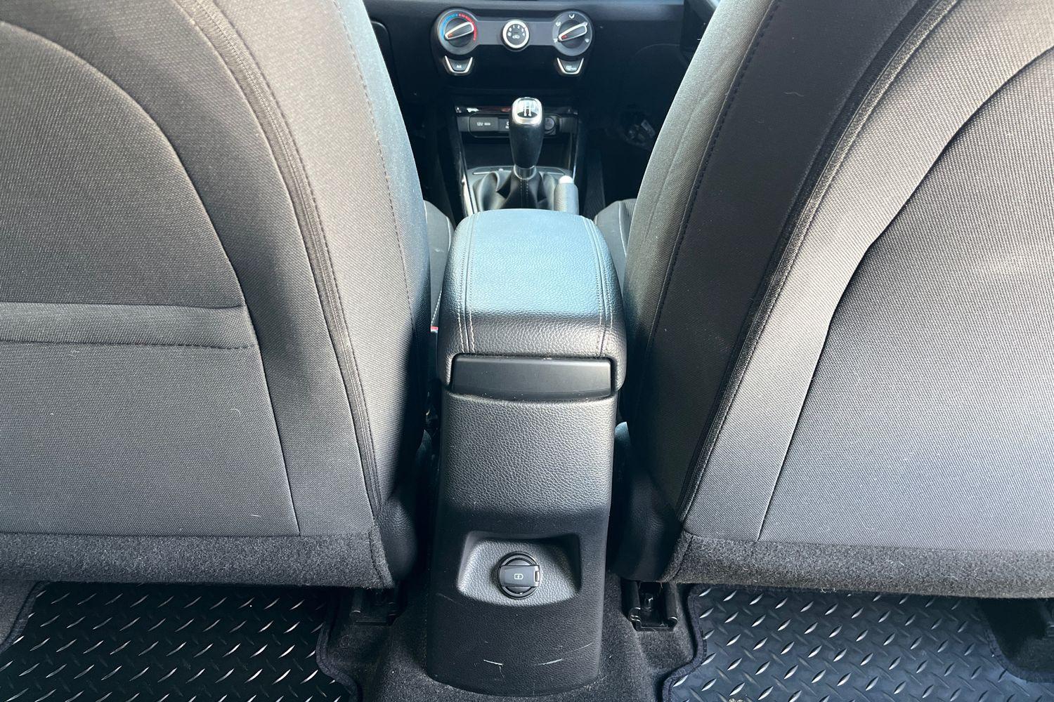 Kia Rio Photo 26