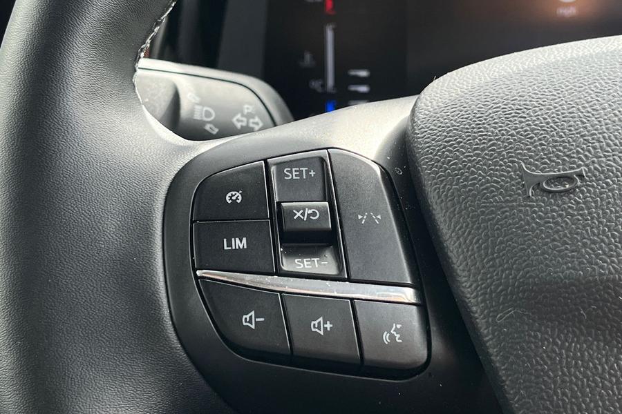 Ford Tourneo Courier Photo autoimg-aef8326c29fa8c70c91ff9d7c866d8abb5553d95.jpg