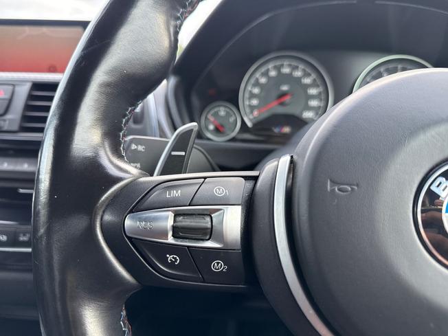 BMW M4 Photo 16