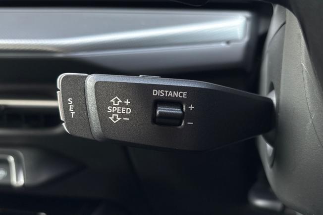 Audi Q3 Photo 21