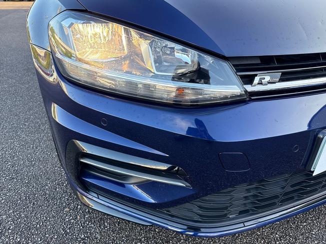 VOLKSWAGEN Golf Photo 30