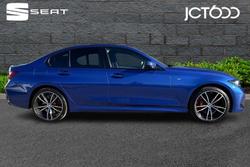 BMW 3 Series Photo 4