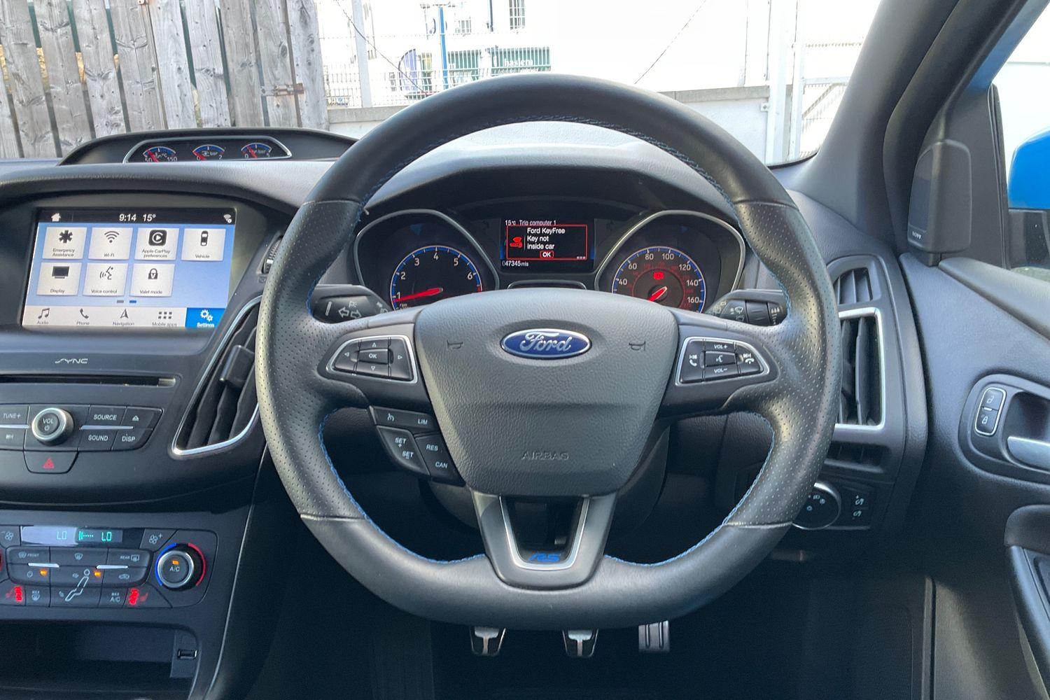 Ford Focus Photo 11