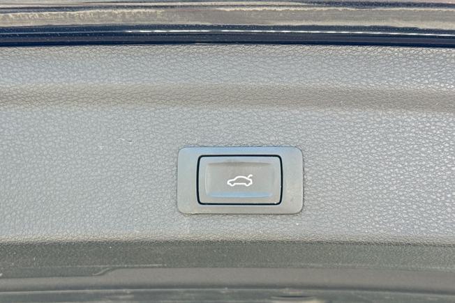 Audi Q3 Photo 21