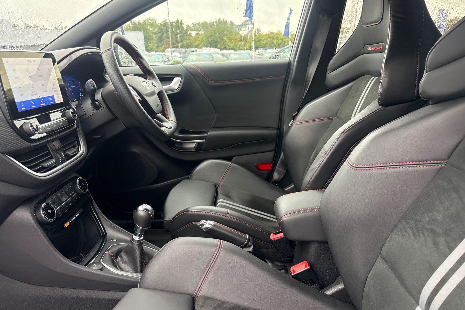 Ford PUMA Photo 18