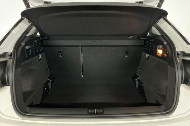AUDI Q2 Photo 12